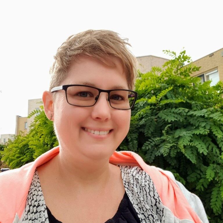 Saskia-min-768x1024-vierkant